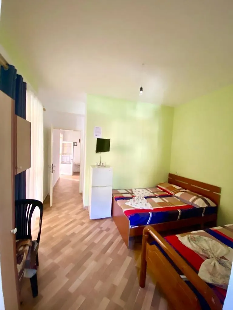 아파트호텔 Vila Brahimasi Durrës 알바니아